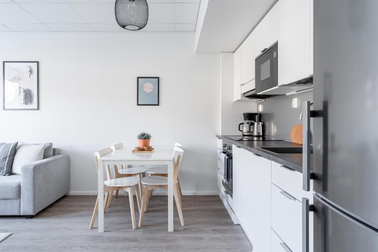 Modern 2Br Apartment With Balcony & Central Location - Hosted By 2Ndhomes Tampere Zewnętrze zdjęcie